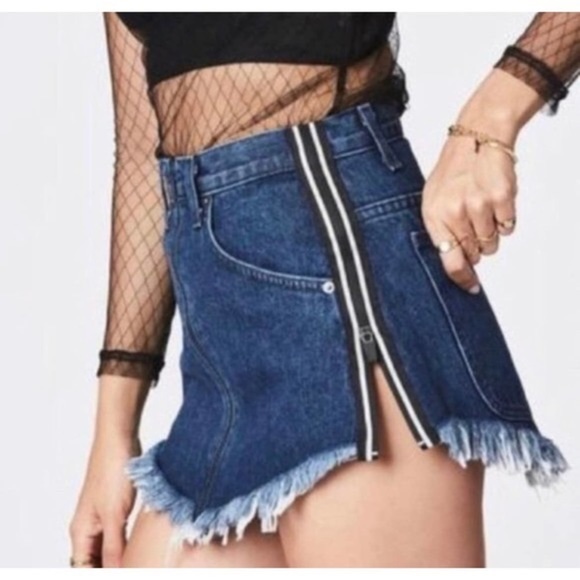 Carmar Dresses & Skirts - Carmar Los Angeles Beatrice Zip Front Denim Skirt